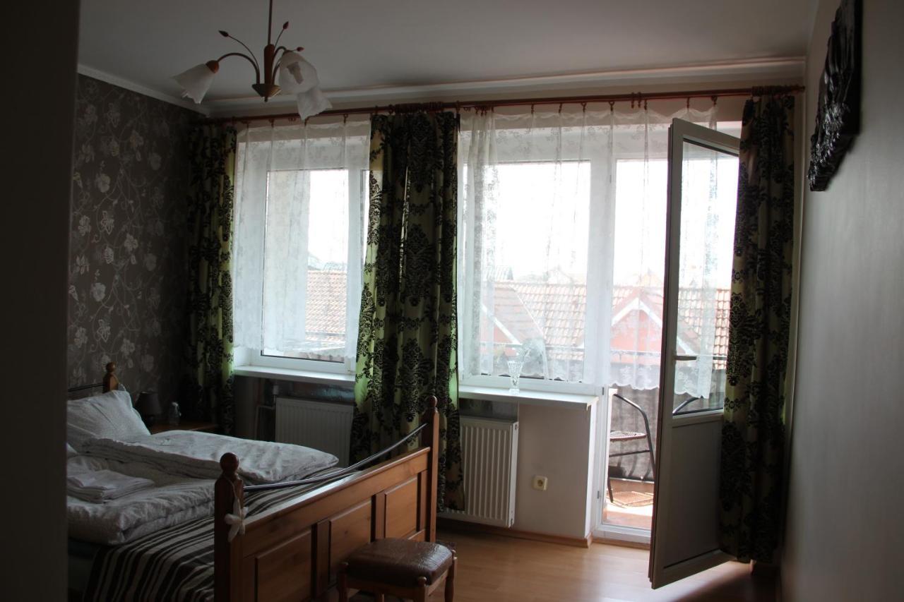 Apartamenty Eka Dom Goscinny 350M Do Plazy Rewal Buitenkant foto