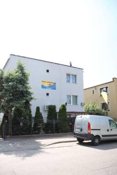 Apartamenty Eka Dom Goscinny 350M Do Plazy Rewal Buitenkant foto