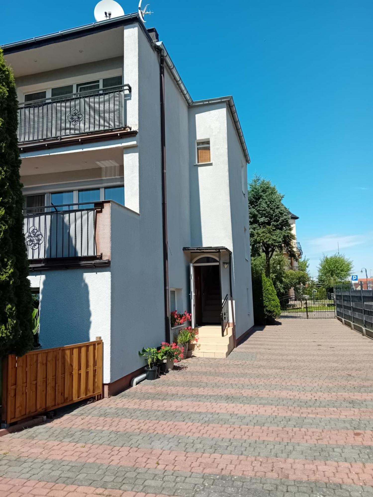 Apartamenty Eka Dom Goscinny 350M Do Plazy Rewal Buitenkant foto